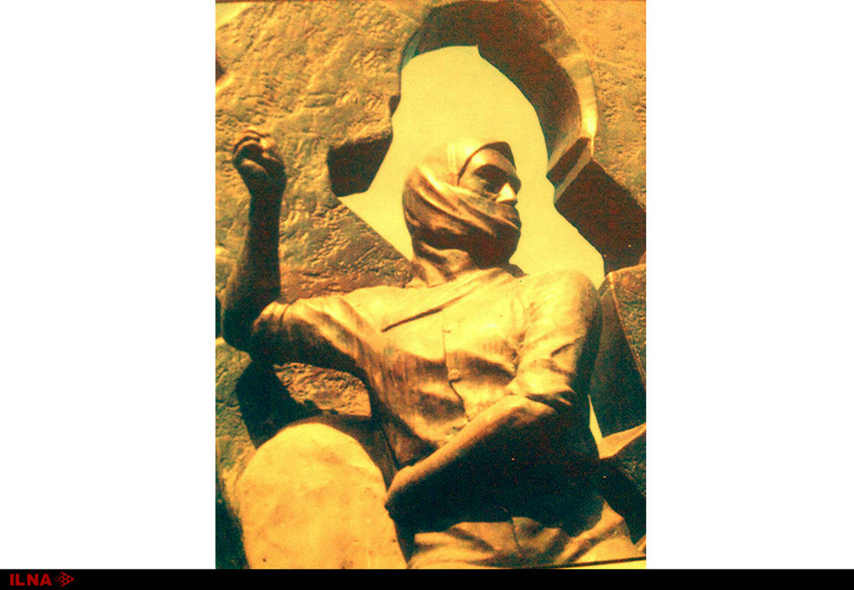 تعرض به مجسمه‌‌ی میدان فلسطین با رنگ 