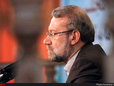 جمعی از نمایندگان ادوار مجلس از «لاریجانی» برای حضور در انتخابات دعوت کردند