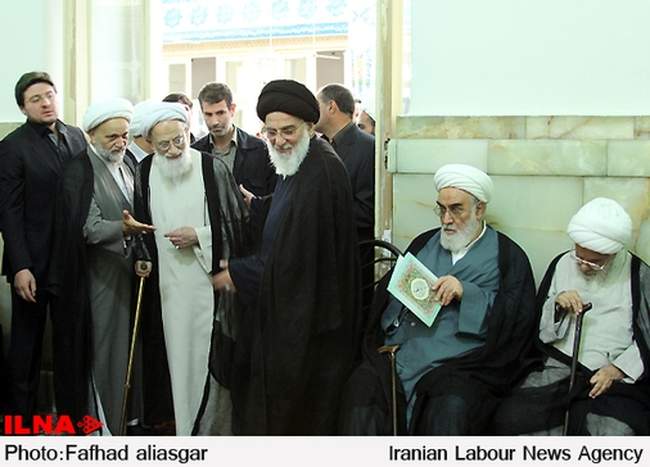 مراسم ترحیم مادر آیتالله هاشمی شاهرودی