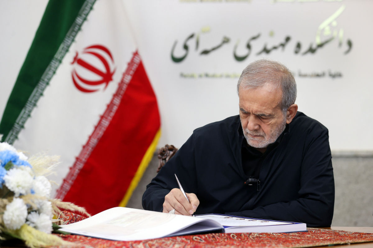 تنها جرم دانشمندان شهید ما، تلاش برای رساندن ایران به قله‌های دانش و پیشرفت بود