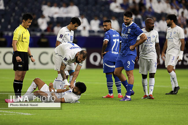 دیدار تیم‌های فوتبال استقلال ایران و الهلال عربستان 