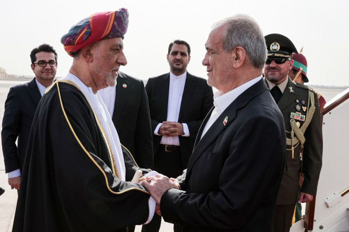 برگزاری مراسم استقبال رسمی سلطان عمان از پزشکیان
