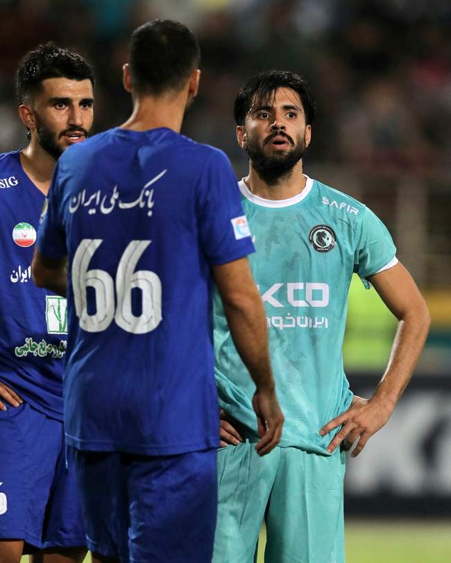 گزارش تصویری دیدار پیکان و استقلال خوزستان