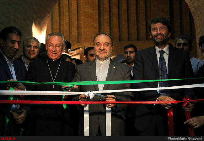 رونمایی از تندیس پنه لوپه