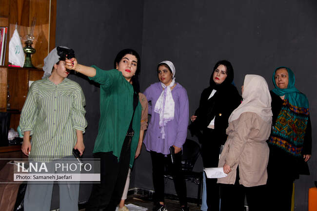 زنان شهر لیورپول مهرماه روی صحنه تئاتر