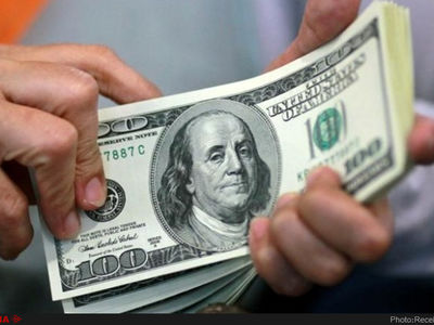 کشف ۳۰ هزار دلار تقلبی در زنجان