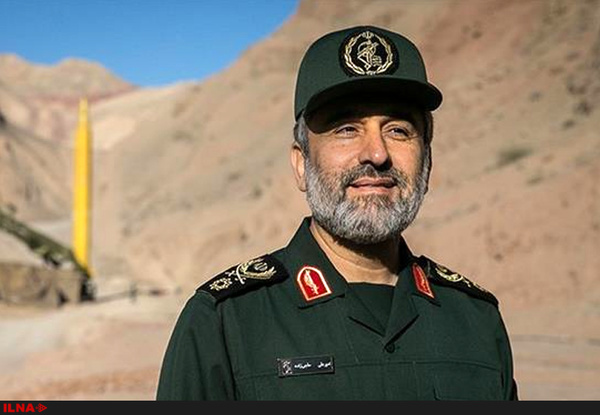اقدام آمریکایی از خارج و امید آمریکایی در داخل، دو تیغه قیچی تضعیف شرایط اقتصادی کشور بود