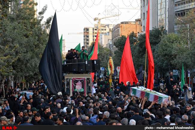 تشییع پیکر مطهر 9 شهید گمنام دفاع مقدس و 2 شهید مدافع حرم در مشهد مقدس