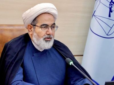 شهدا آنقدر مخلصانه رفتند که حتی نام و نشان خودشان را هم فدا کردند