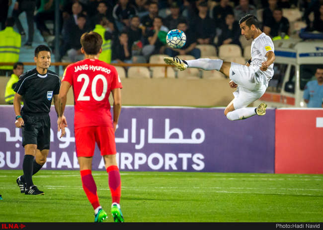 مسابقه فوتبال تیم ملی ایران و کره
