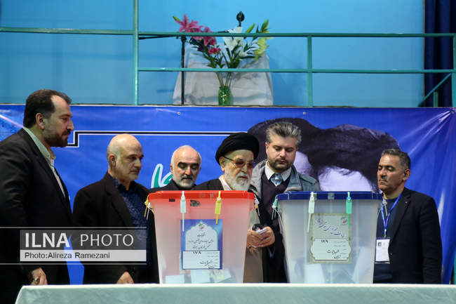 انتخابات یازدهمین دوره مجلس شورای اسلامی در حسینیه جماران