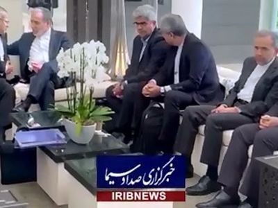 گفتگوی هیئت دیپلماتیک و کارشناسی ایران در مسقط پیش از آغاز گفتگوها + فیلم