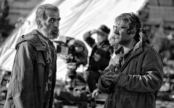 نمی‌خواهم فیلم‌هایم به زمان حال بچسبند/ سینما اولویت جامعه امروز نیست/ «دشت خاموش» نمی‌تواند در جشنواره فجر شرکت کند