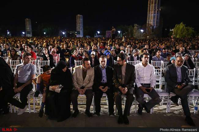 اولین کنسرت خیابانی رایگان با اجرای محمد معتمدی