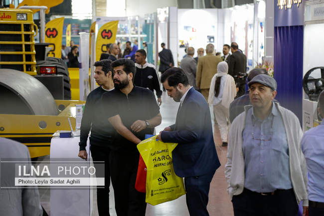 حال و هوای نمایشگاه بین المللی تهران