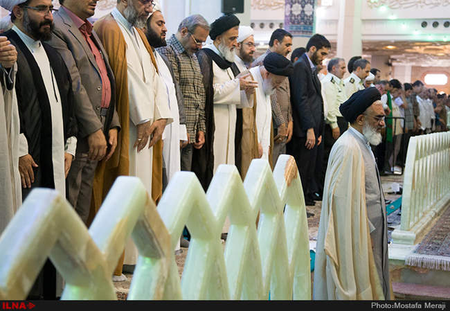 نماز عید سعید فطر در حرم حضرت معصومه (س) شهر قم/1