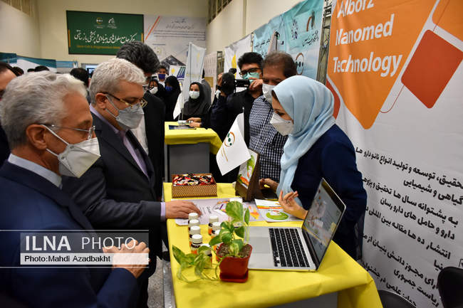 افتتاح مرکز جامع سلول های بنیادی و پزشکی بازساختی با حضور وزیر علوم و