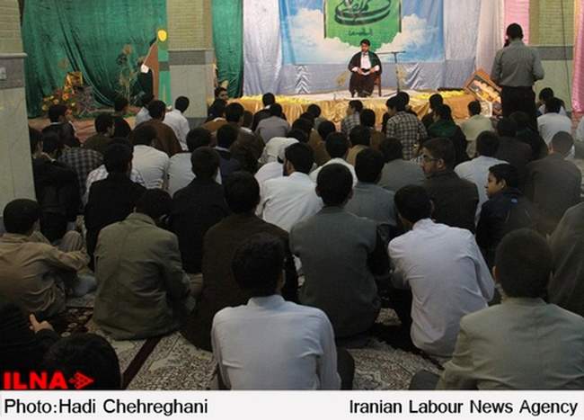 مراسم عمامه گزاری طلاب
