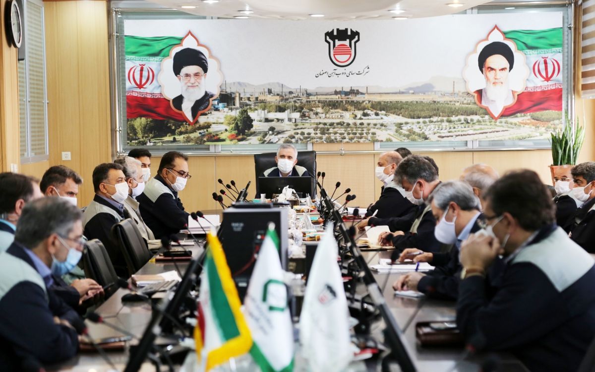 تمدید اعتبار گواهینامه های سیستم های مدیریتی استاندارد  ذوب آهن اصفهان