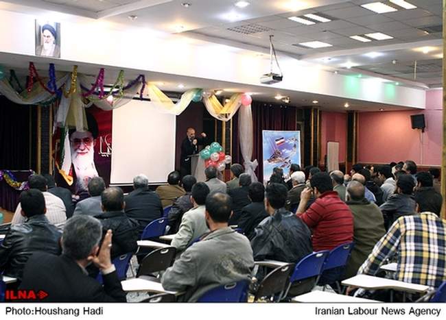 دیدار کارگران ساختمانی با رییس کمسیون اجتماعی مجلس و دبیر کل خانه کا