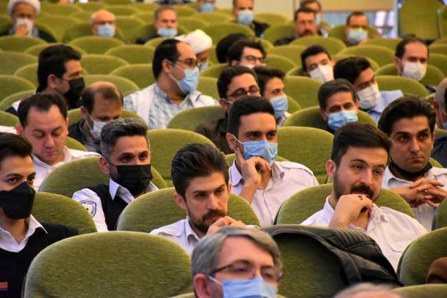 همایش تجلیل از مدافعان سلامت در اردبیل+عکس
