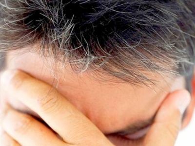 موهای سفید یا خاکستری را از ریشه نکنید