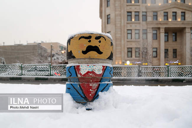 پارک ملت در یک روز برفی