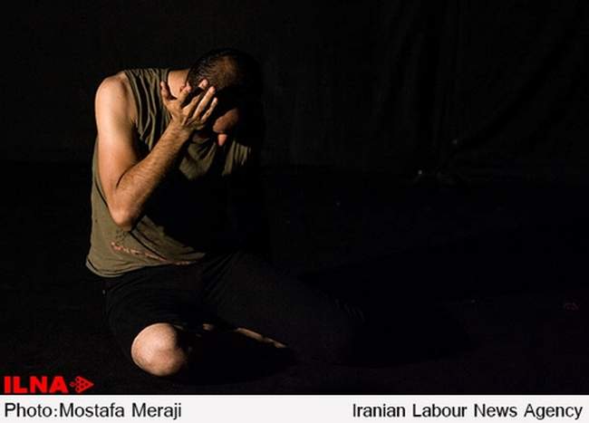 نمایش مورچه ها محصولی از گروه تئاتر گاراژ