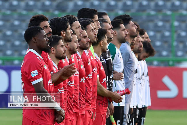 دیدار تیمهای فوتبال پرسپولیس تهران و ذوب آهن اصفهان
