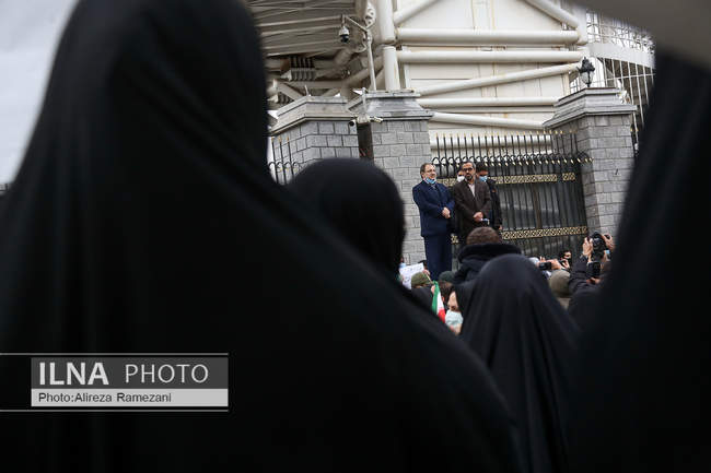 تجمع مردمی در محکومیت ترور شهید محسن فخری‌زاده