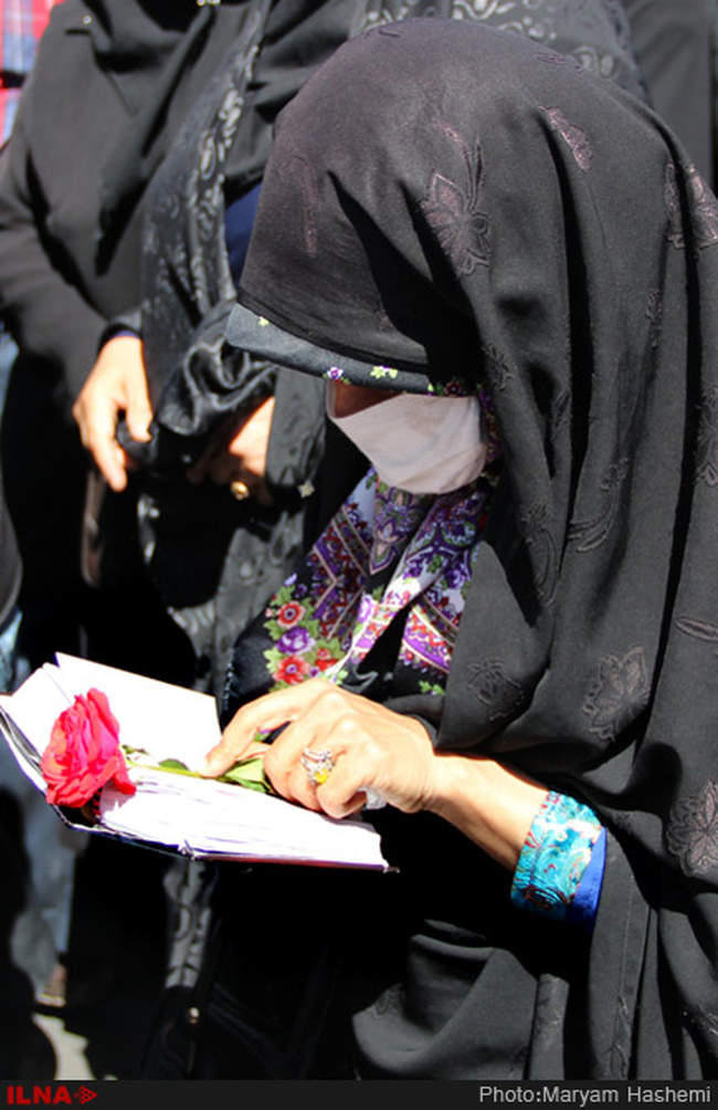 مراسم  تشییع پیکر شهید مدافع حرم مرتضی مسیب زاده در کرج 