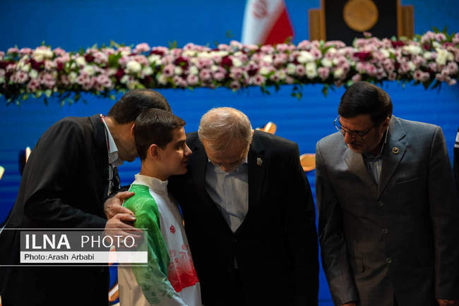آیین تجلیل از قهرمانان سرافراز پارالمپیک ایران با حضور پزشکیان و دنی