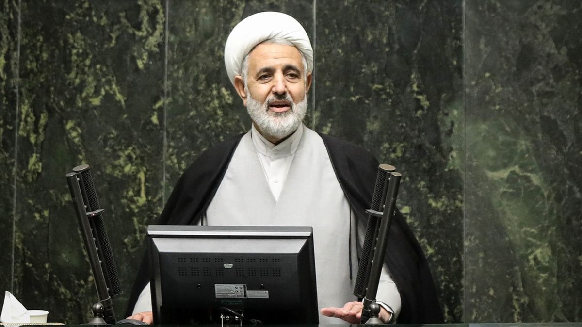 هر روز تعطیلی نزدیک به ۳۰ هزار میلیارد تومان به اقتصاد آسیب وارد می‌کند