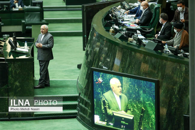 Zarif addresses Parliament open session