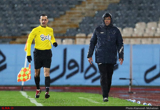 دیدار تیم های فوتبال پرسپولیس تهران و استقلال خوزستان