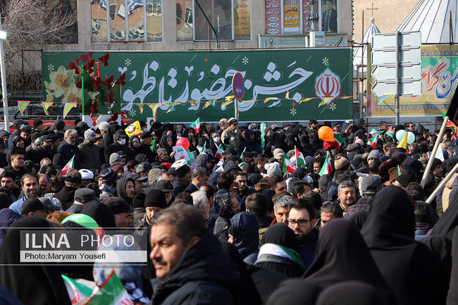 حضور حماسی مردم تبریز در راهپیمایی ۲۲بهمن