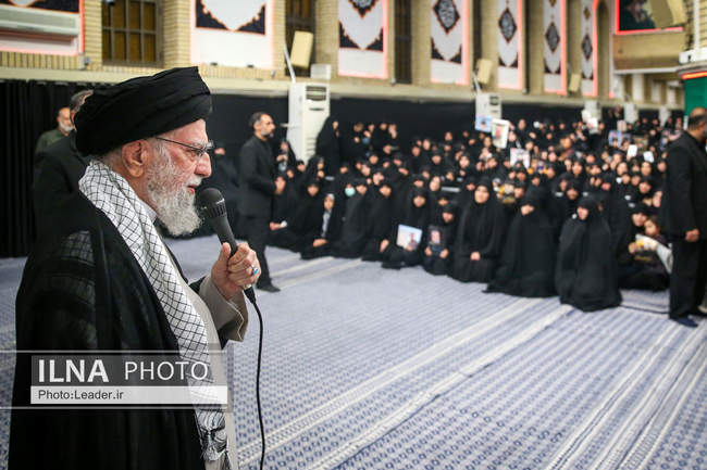 مراسم بزرگداشت شهدای جنگ تحمیلی ۱۲ روزه با حضور رهبر انقلاب