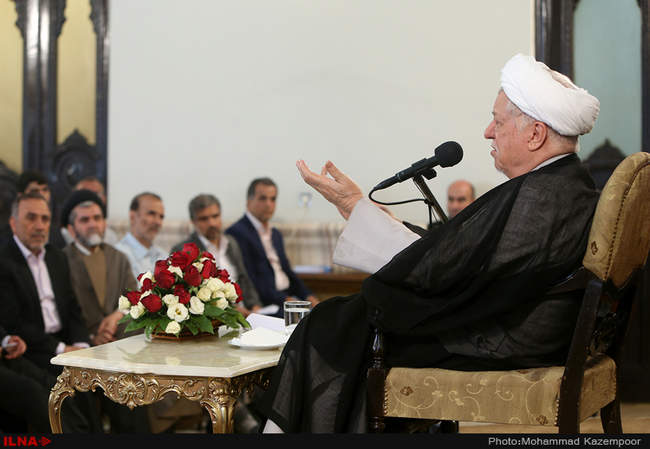 دیدار جمعی از آزادگان هشت سال دفاع مقدس با آیت‌الله هاشمی رفسنجانی