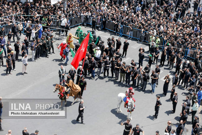 مراسم خیمه‌سوزان ظهر عاشورا در چهارراه گلوبندک تهران /2