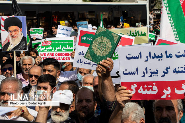 راهپیمایی نمازگزاران نماز جمعه تهران 