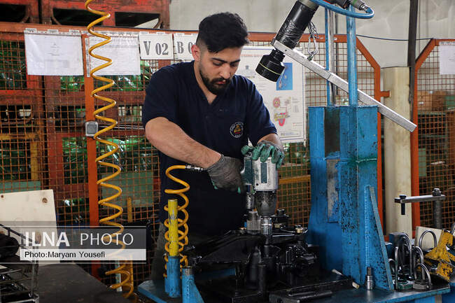 کارگران سربازان عرصه تولید