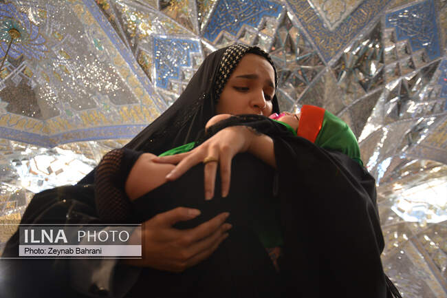 مراسم شیرخوارگان حسینی در حرم امام رضا (ع)