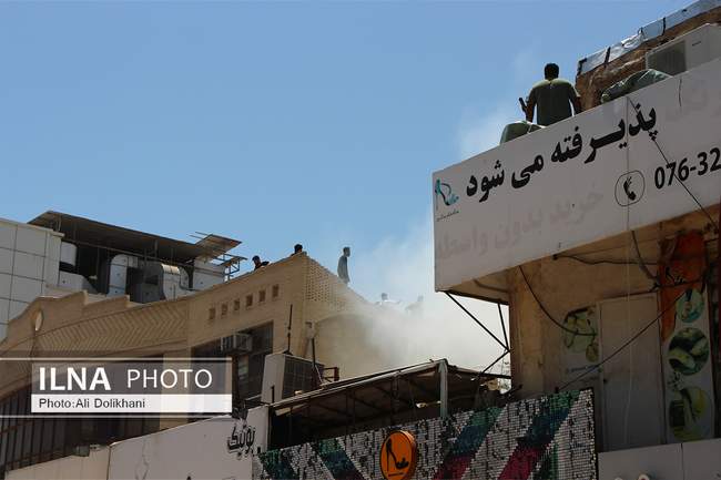 آتش سوزی در محل انباشت ضایعات در بازار بندرعباس