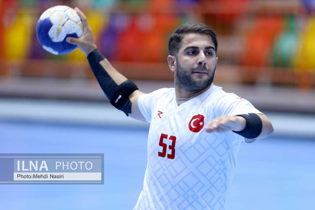 دیدار تیم‌های ملی هندبال  ایران و ترکیه