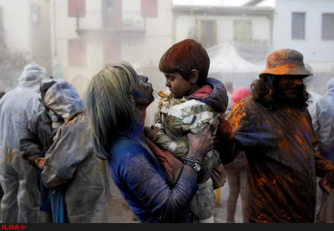 جشن جنگ آرد در یونان و اسپانیا