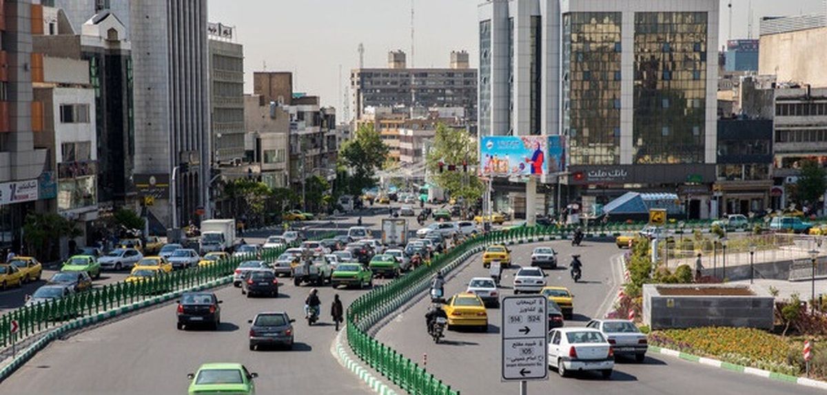 ممنوعیت تردد خودرو در ٢٢ معبر در ٢٢ منطقه شهر تهران   