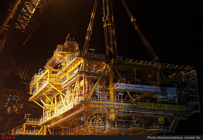 بازدید خبرنگاران از عملیات نصب سکوی  19A پارس جنوبی