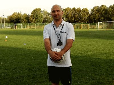 علی عابدی: عاجزانه می‌خواهم در خانه بمانید و از دستورات پزشکان را درباره کرونا پیروی کنید (ویدیو)