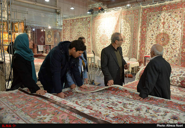 سومین روز نمایشگاه فرش دستباف استان قزوین 