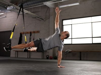 رونمایی از کتاب‌های تمرینات معلق TRX